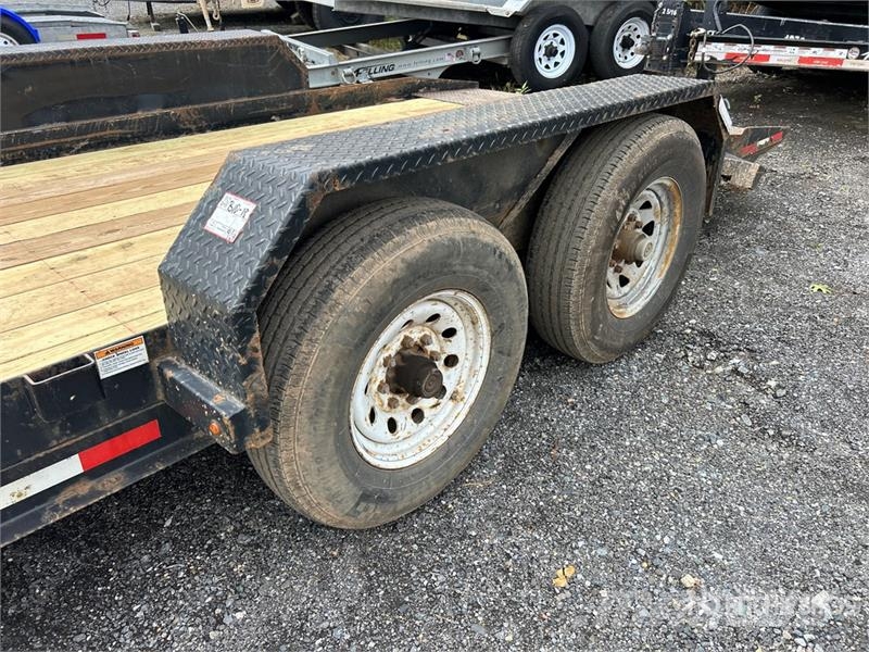 18 ft T/A Tilt Deck Trailer Low loaders