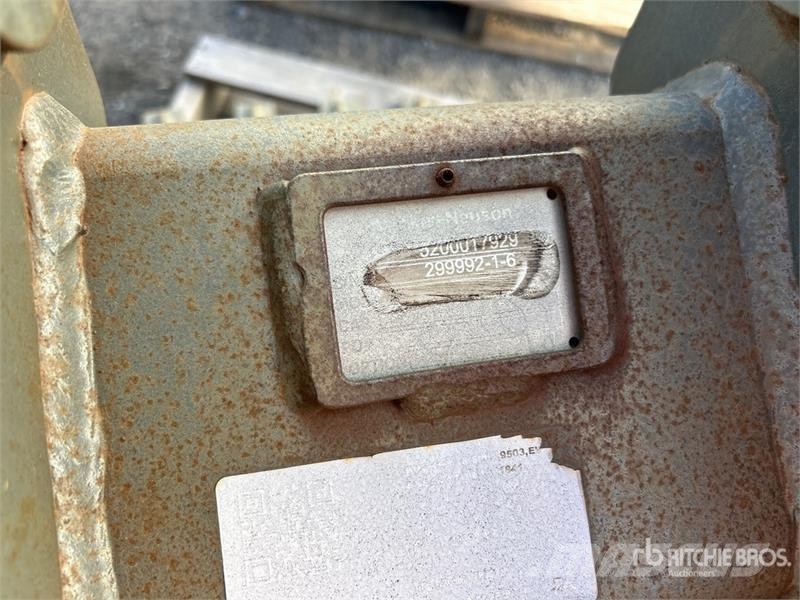 18 in Digging Excavator Bucket Baldes