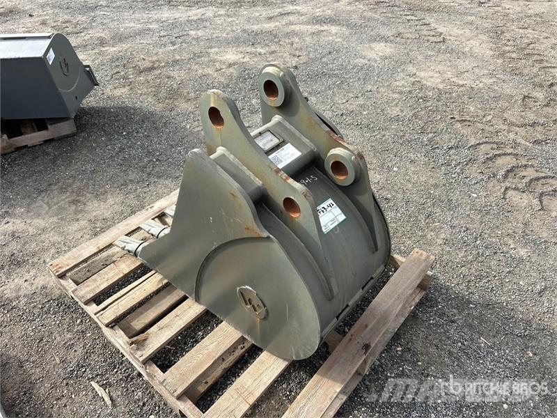  18 in Digging Excavator Bucket Baldes