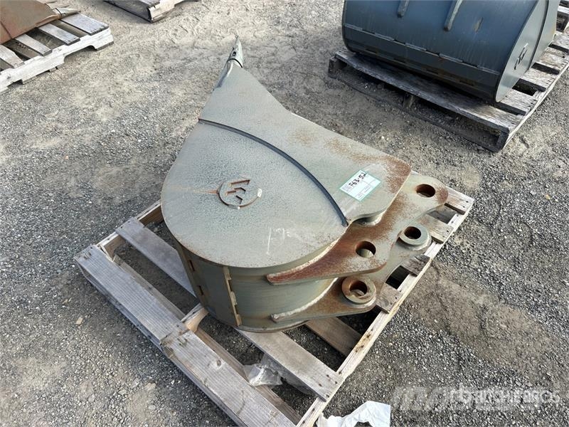  18 in Digging Excavator Bucket Baldes