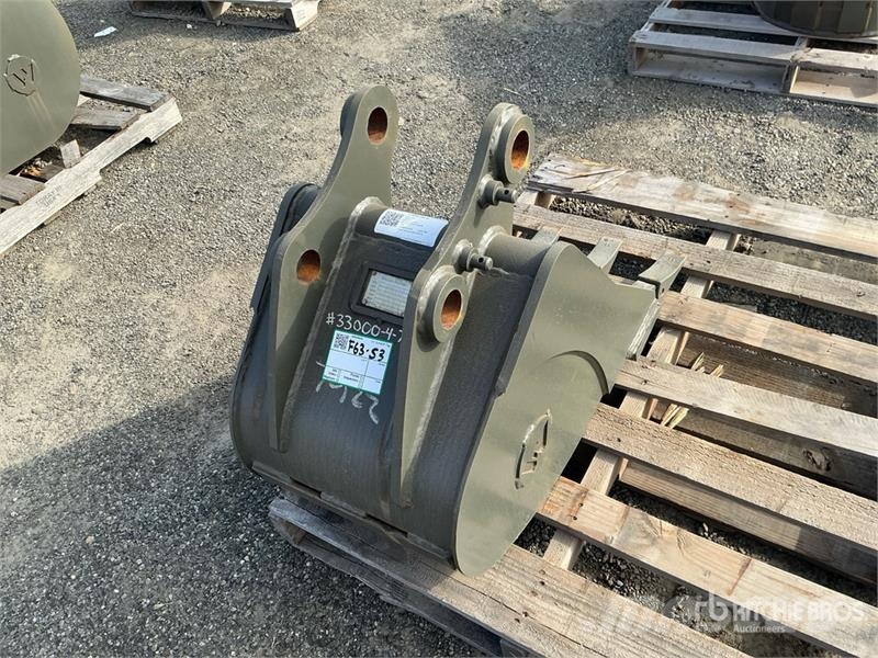  18 in Digging Excavator Bucket Baldes