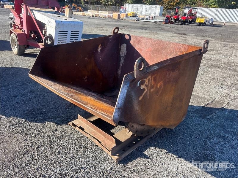  2 cyd  Yard Self-Dumping Hopper Tanke og spande