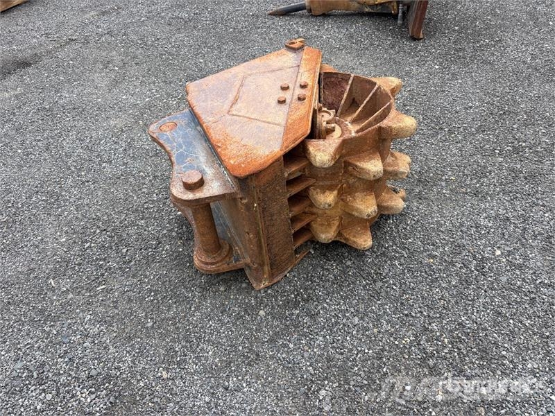 20 in Excavator Compaction Wheel Other components