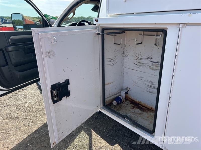 2020 Altec AT40G 40 ft on Ram 5500 4x4 Bucket Tru Autoplošiny
