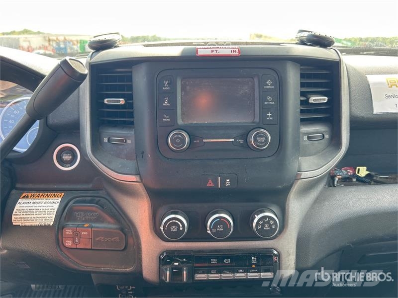 2020 Altec AT40G 40 ft on Ram 5500 4x4 Bucket Tru Autoplošiny