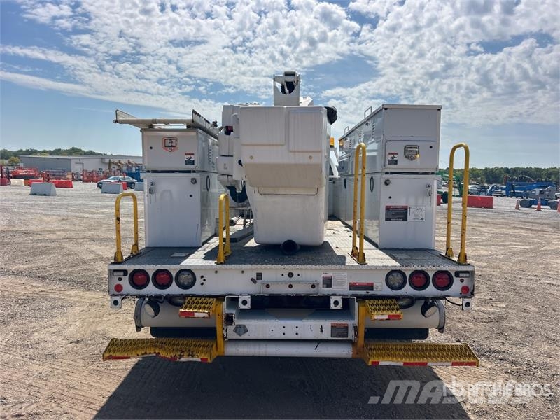 2020 Altec AT40G 40 ft on Ram 5500 4x4 Bucket Tru Autoplošiny