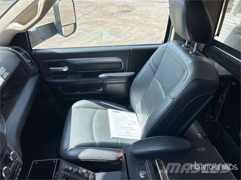 2020 Altec AT40G 40 ft on Ram 5500 4x4 Bucket Tru Autoplošiny