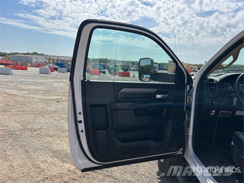 2020 Altec AT40G 40 ft on Ram 5500 4x4 Bucket Tru Autoplošiny