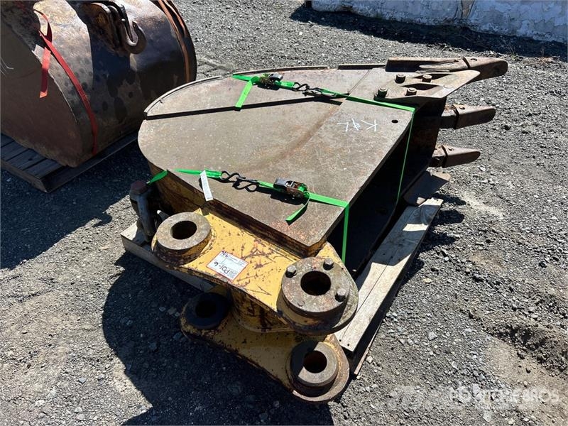 22 in Digging Excavator Bucket Baldes