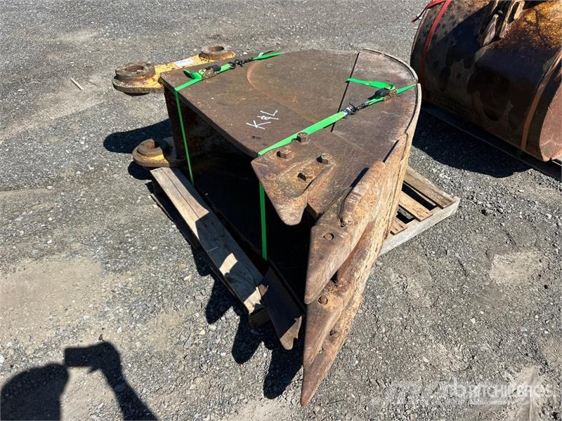 22 in Digging Excavator Bucket Baldes
