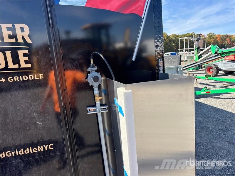 24 ft T/A Food Concession Trailer Druge prikolice