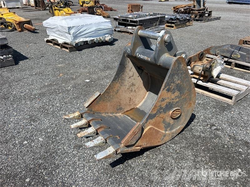 24 in Digging Backhoe Rear Bucket - Fits Case 580N Buckets
