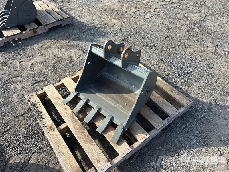  24 in Digging Excavator Bucket Baldes