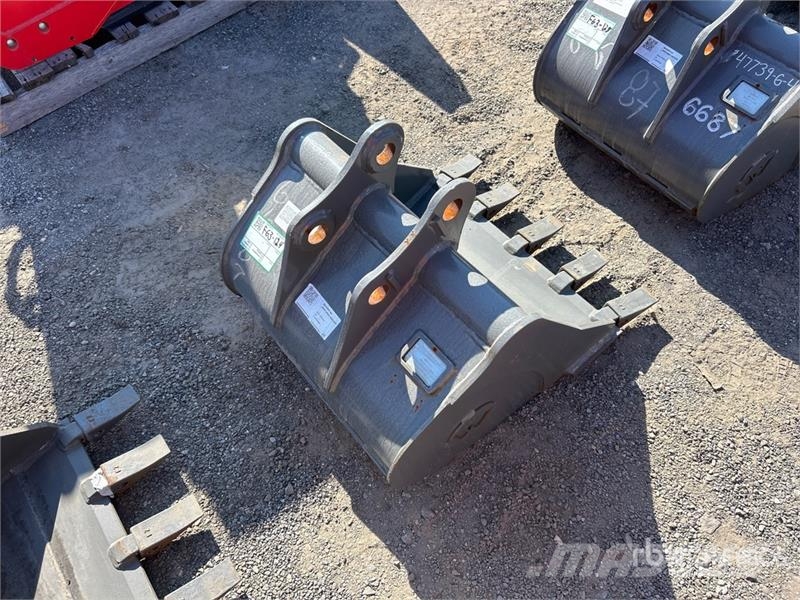 24 in Digging Excavator Bucket Cucharones
