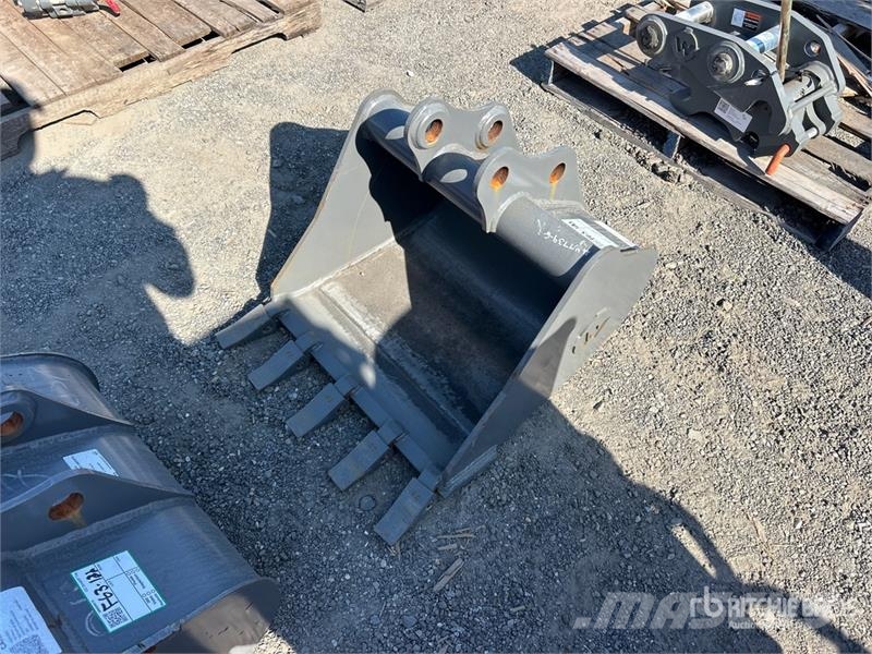 24 in Digging Excavator Bucket Cucharones