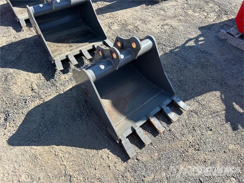 24 in Digging Excavator Bucket Cucharones
