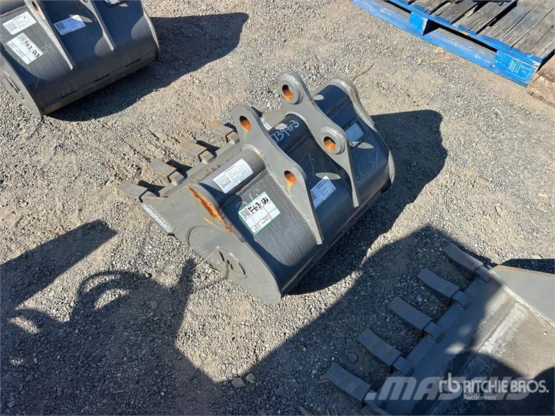 24 in Digging Excavator Bucket Cucharones