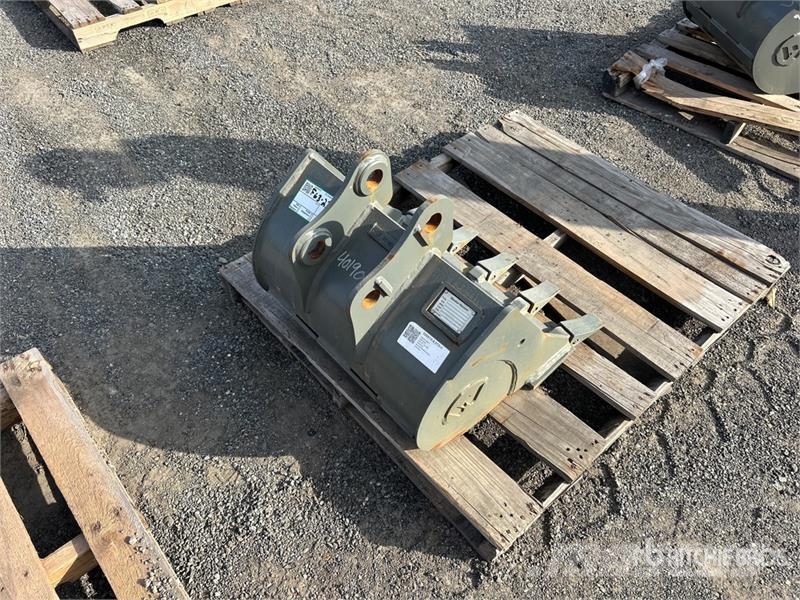 24 in Digging Excavator Bucket Baldes