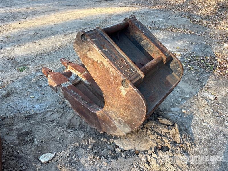  30 in Slab Excavator Bucket - Fits Gradall Žlice
