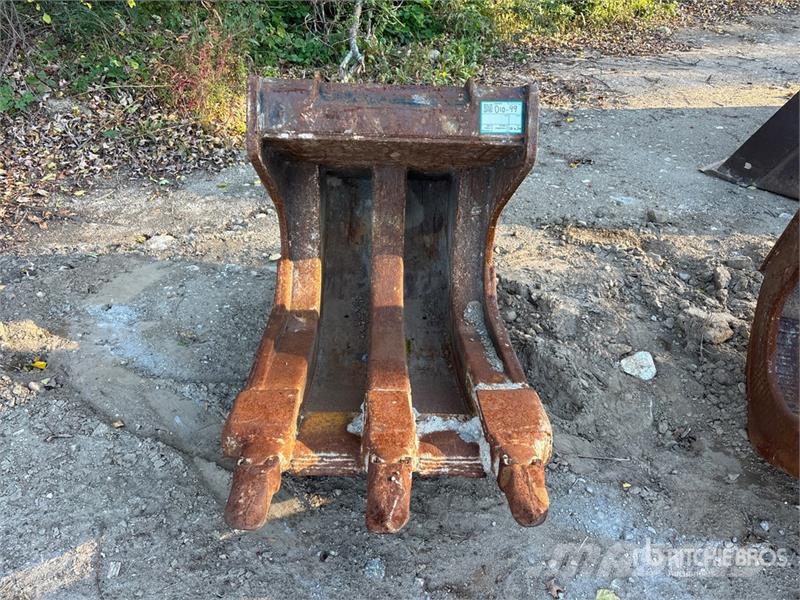  30 in Slab Excavator Bucket - Fits Gradall Žlice