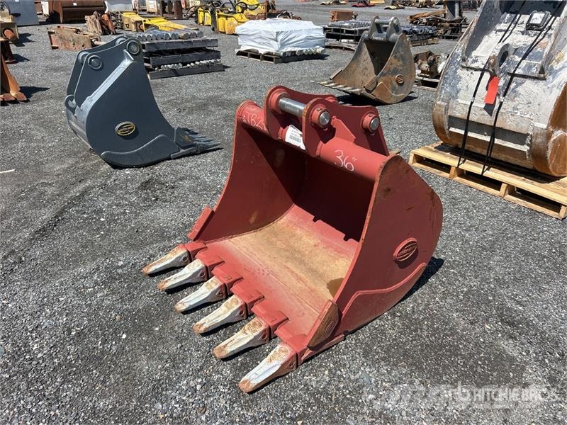 36 in Digging Excavator Bucket - Fits Takechi TB29 Buckets