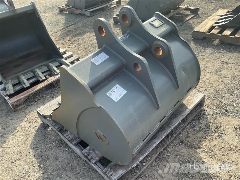  36 in Digging Excavator Bucket Baldes