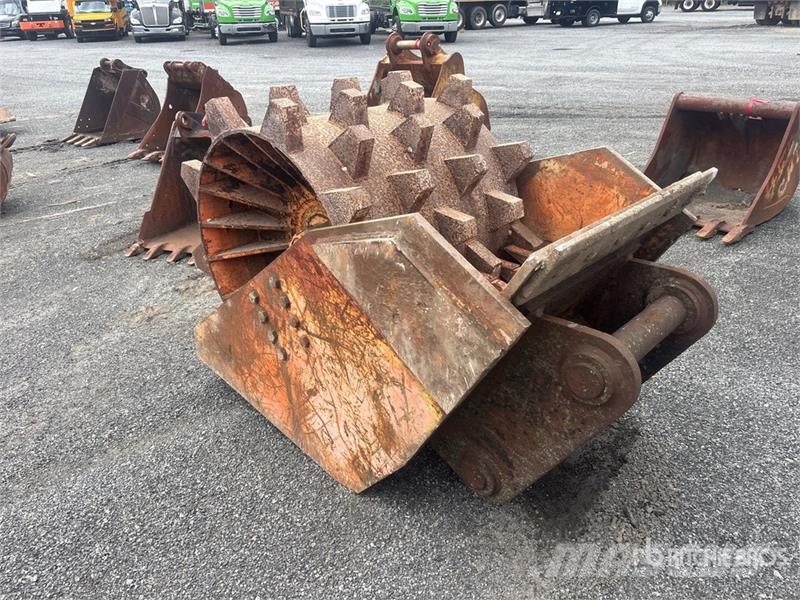  36 in Excavator Compactor Attachment - Fits Cat 34 Other components