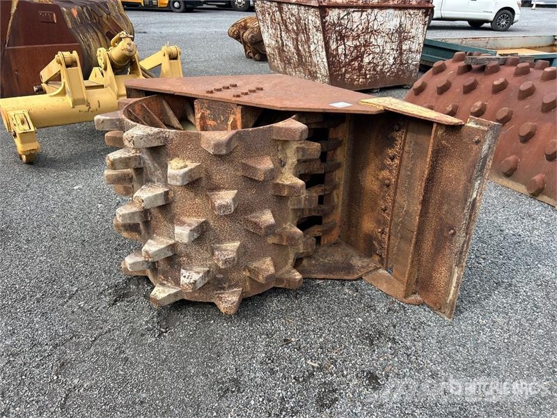 36 in Excavator Compaction Wheel Other components