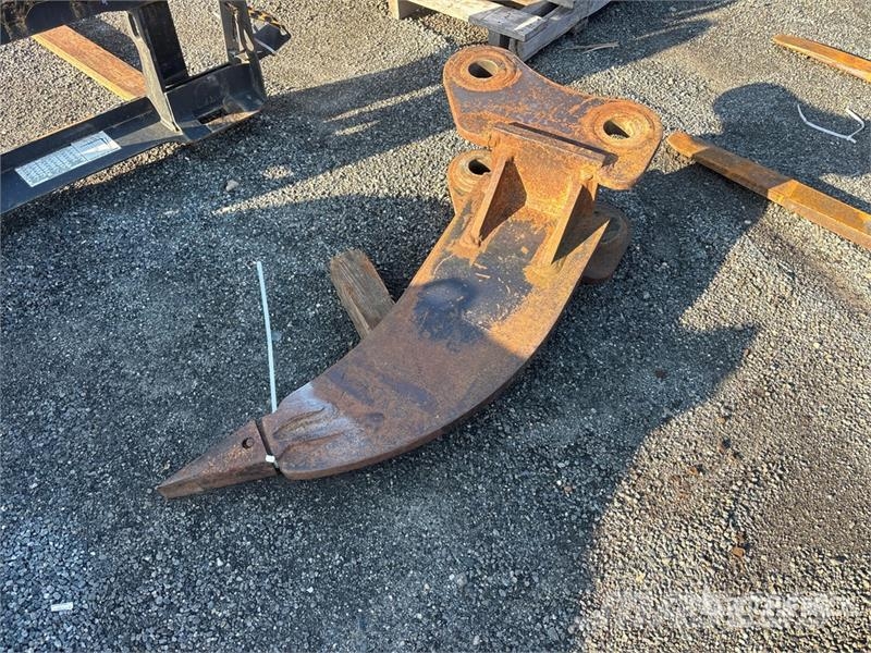 40 in Excavator Ripper Rahljalniki
