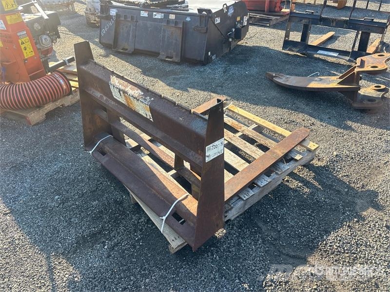  48 in Skid Steer Forks Fourche