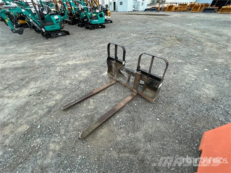 48 in Skid Steer Forks 叉