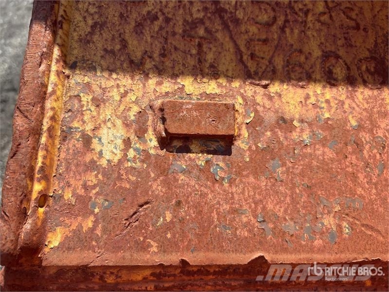 54 in Digging Excavator Bucket - Fits Cat 345 Baldes