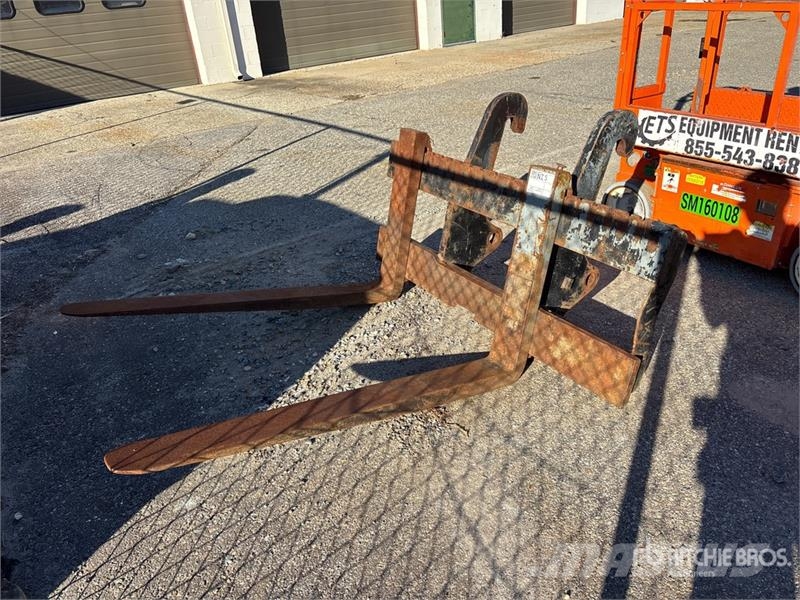  54 in Fork Attachment - Fits CAT Wheel Loader or T Garfos