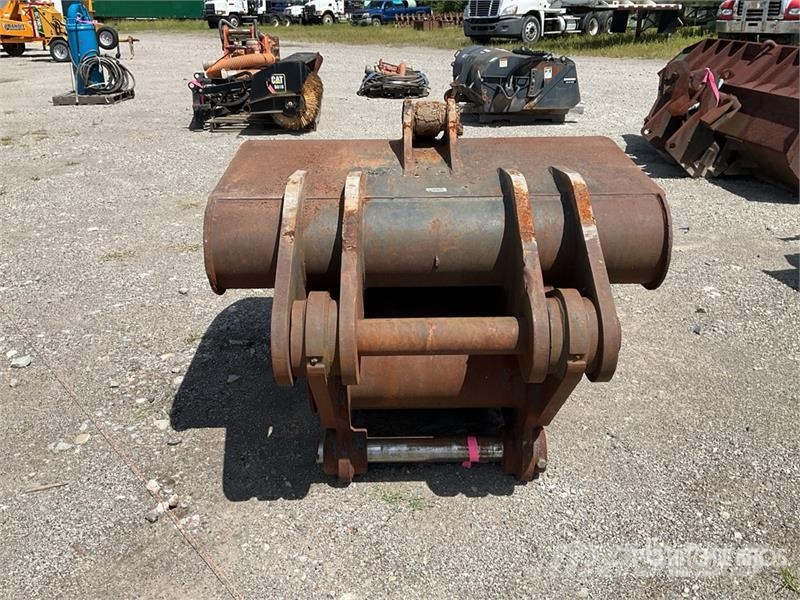 54 in Q/C Excavator Grapple - Fits Cat 235 Grijpers