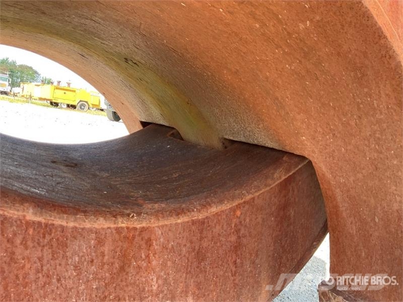 54 in Q/C Excavator Grapple - Fits Cat 235 Grijpers