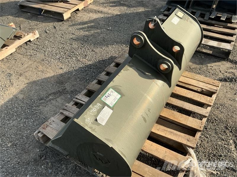  60 in Cleanup Excavator Bucket Baldes