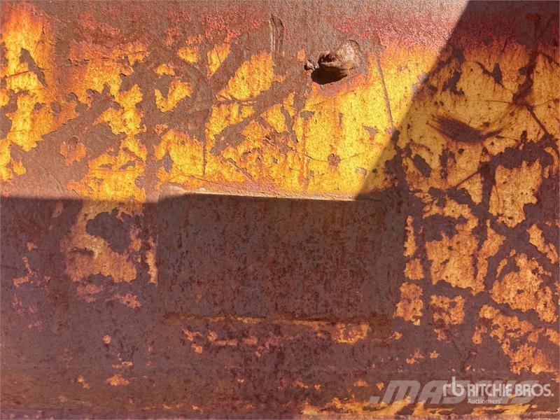 60 in Digging Excavator Bucket - Fits Cat 345 دلاء
