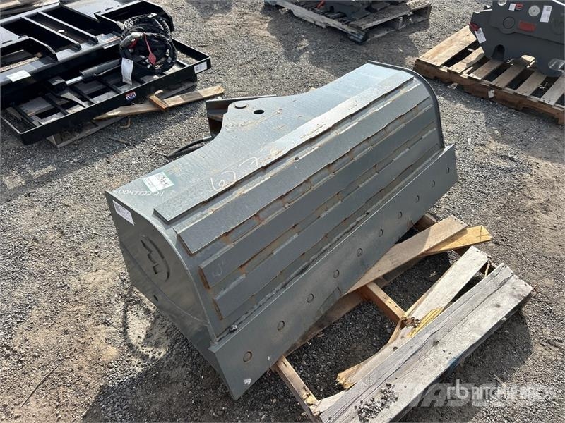  61 in Cleanup Excavator Bucket Baldes