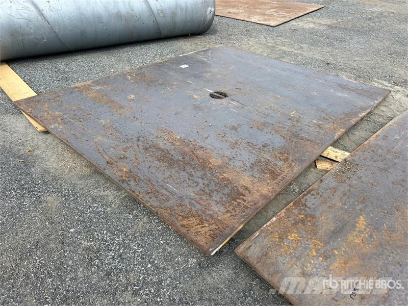 8 ft x 10 ft (1 in Thick) Steel Plate Other components