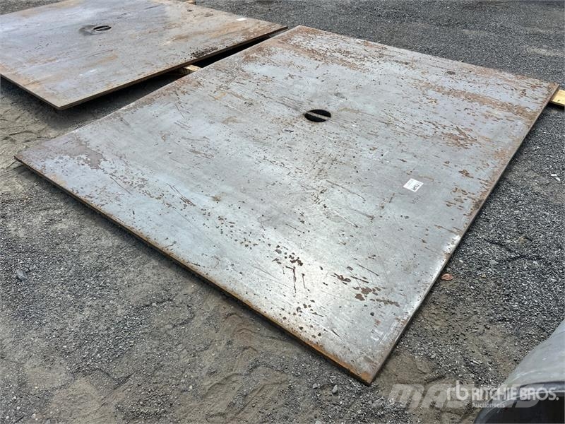 8 ft x 10 ft (1 in Thick) Steel Plate Other components