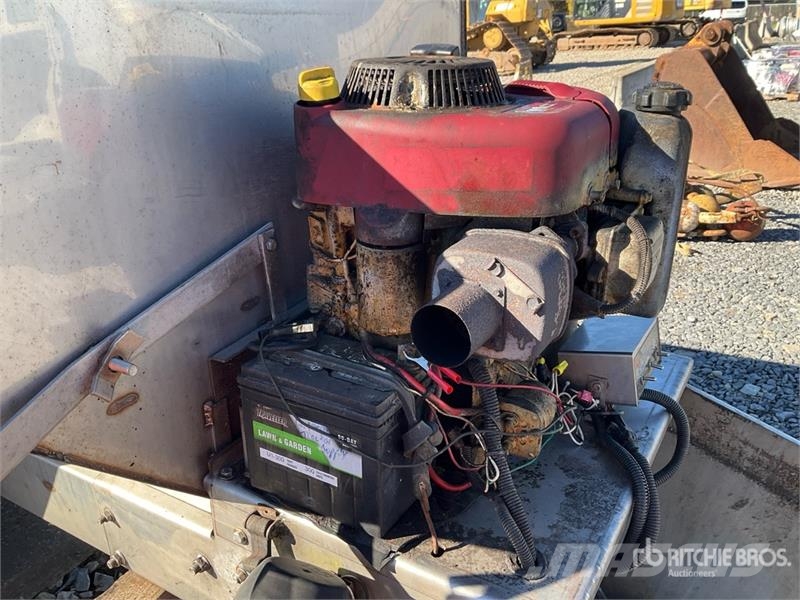 Air-Flo PSV8ESS Self contained Salt Spreader - Fit Sand and salt spreaders