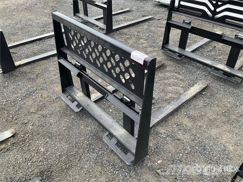 All-Star 48 in Skid Steer Forks (Unused) Vilice