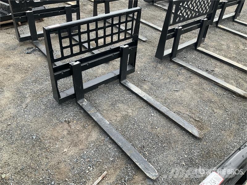 All-Star 48 in Skid Steer Forks (Unused) Fourche