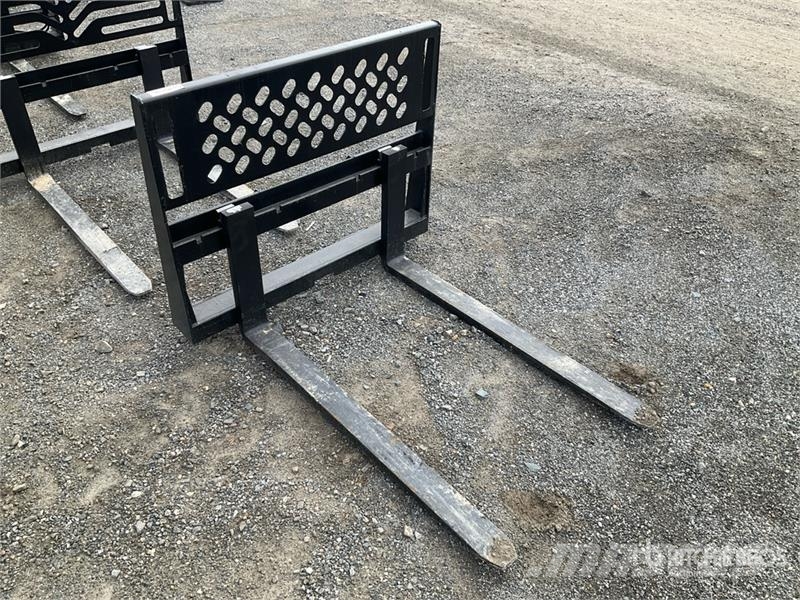 All-Star 48 in Skid Steer Forks (Unused) Vilice