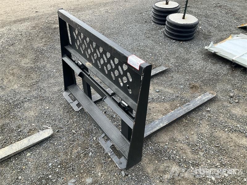 All-Star 48 in Skid Steer Forks (Unused) Vilice