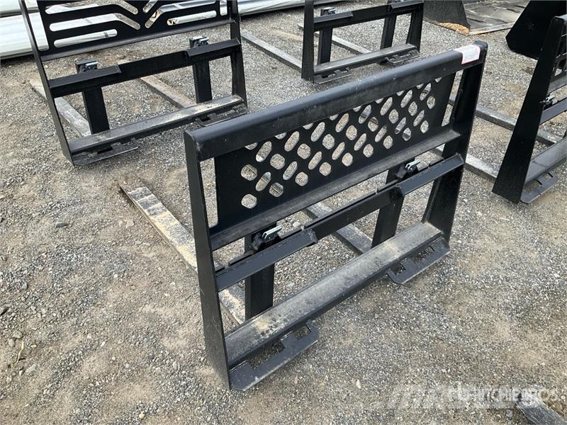 All-Star 48 in Skid Steer Forks (Unused) Vilice