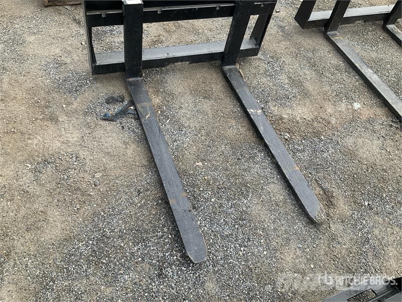 All-Star 48 in Skid Steer Forks (Unused) Vilice