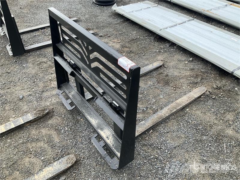All-Star 48 in Skid Steer Forks (Unused) Vilice