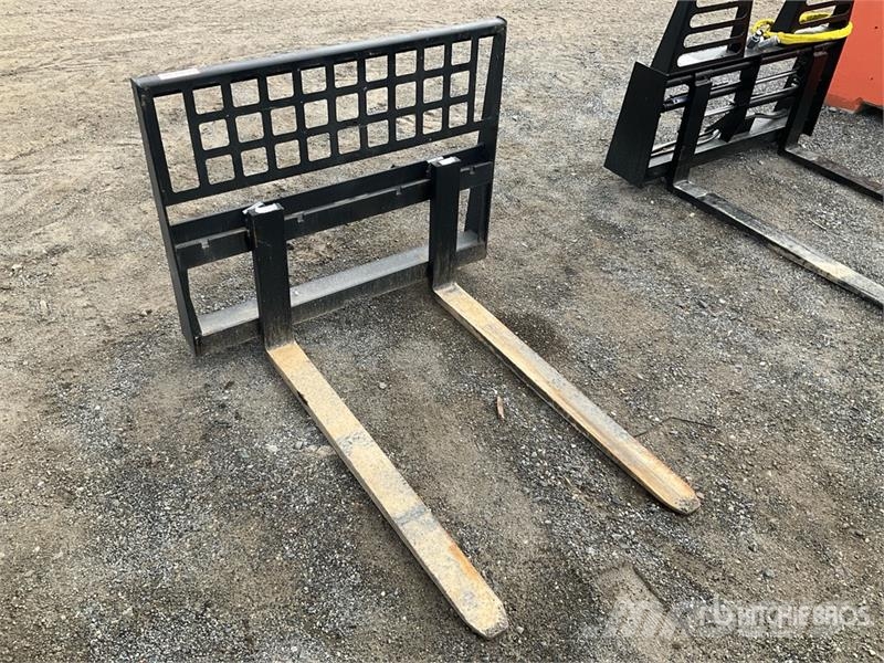 All-Star 48 in Skid Steer Forks (Unused) Vilice
