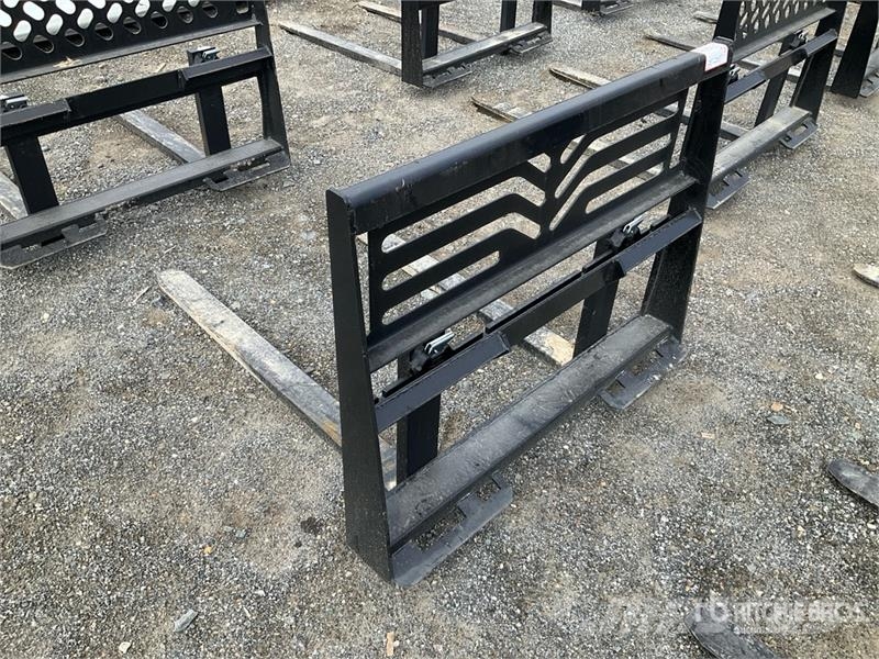 All-Star 48 in Skid Steer Forks (Unused) Vilice